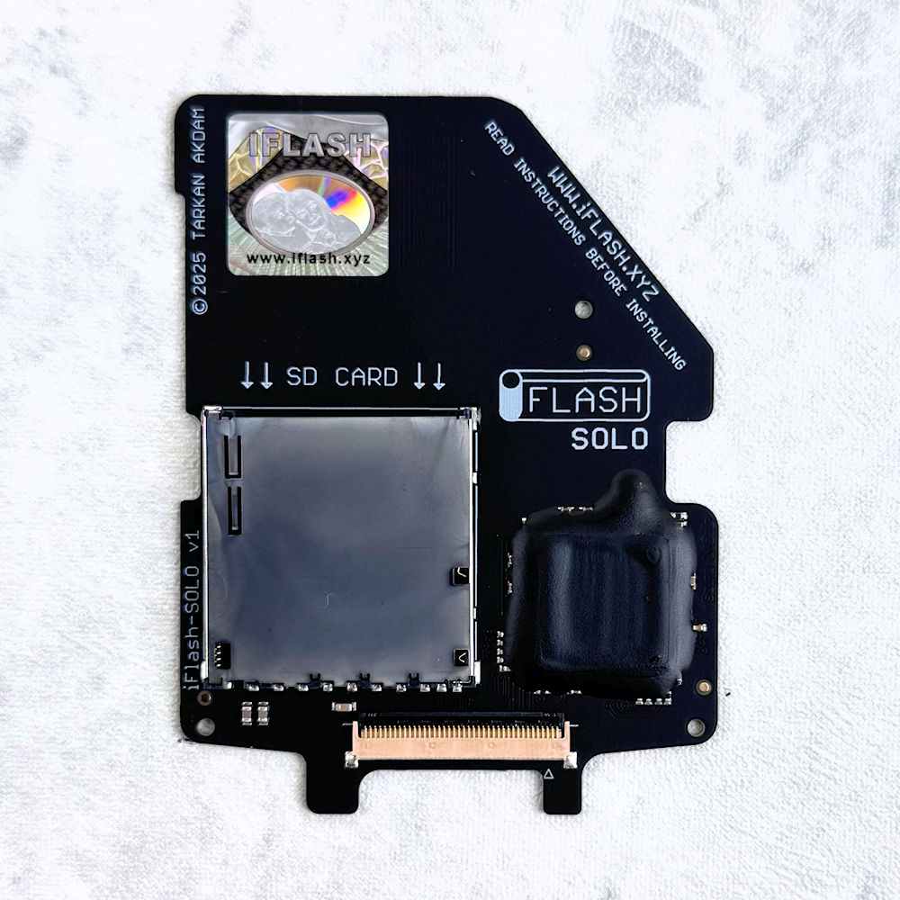 iFlash® Solo SD Adapter for iPod 5th/5.5th Generation - Image 1
