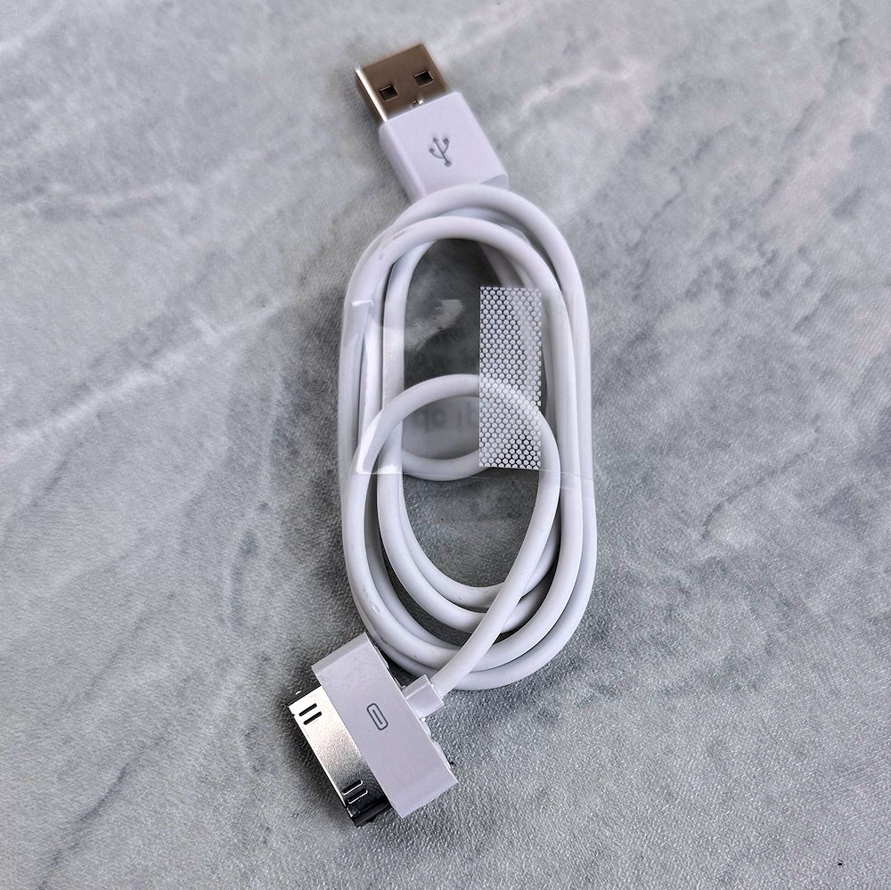 30-Pin to USB Data Sync, Charging Cable for iPod 5th/5.5th Generation - Image 2