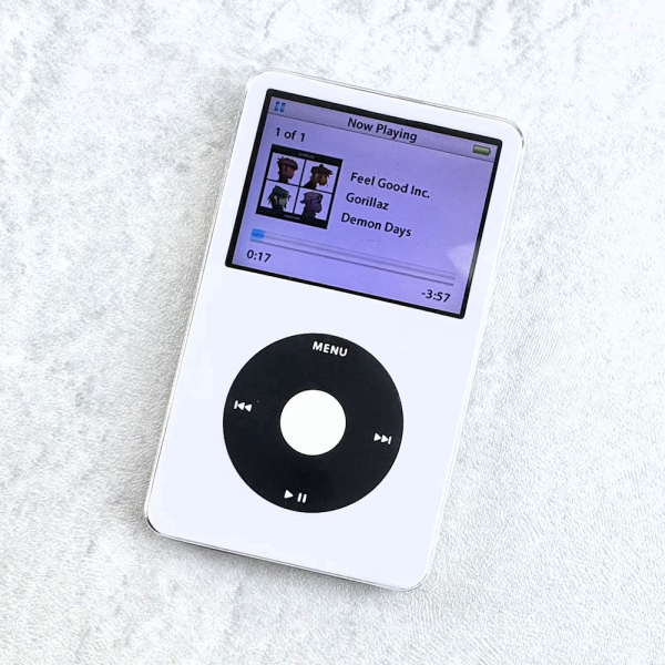 iPod 5th Generation 128GB, 2000mAh, White, Black Click Wheel